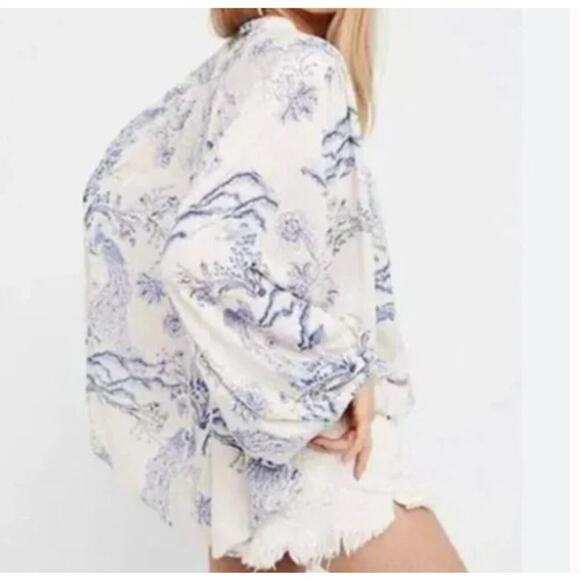 Free People Tops - Free People Oversized Metallic Blooms Cream Blue Floral Blouse Size XS